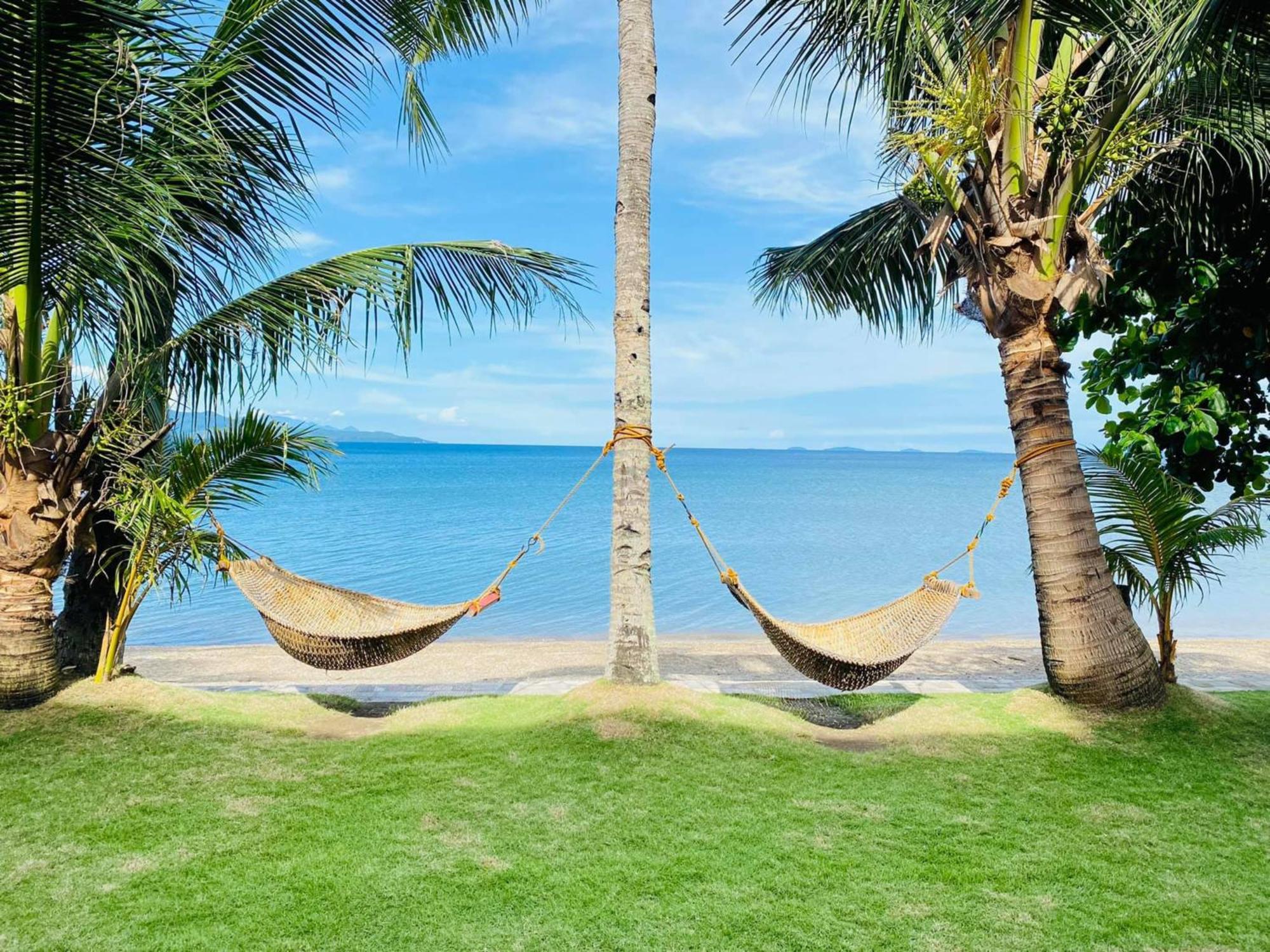 Badladz Staycation Condos Puerto Galera Buitenkant foto